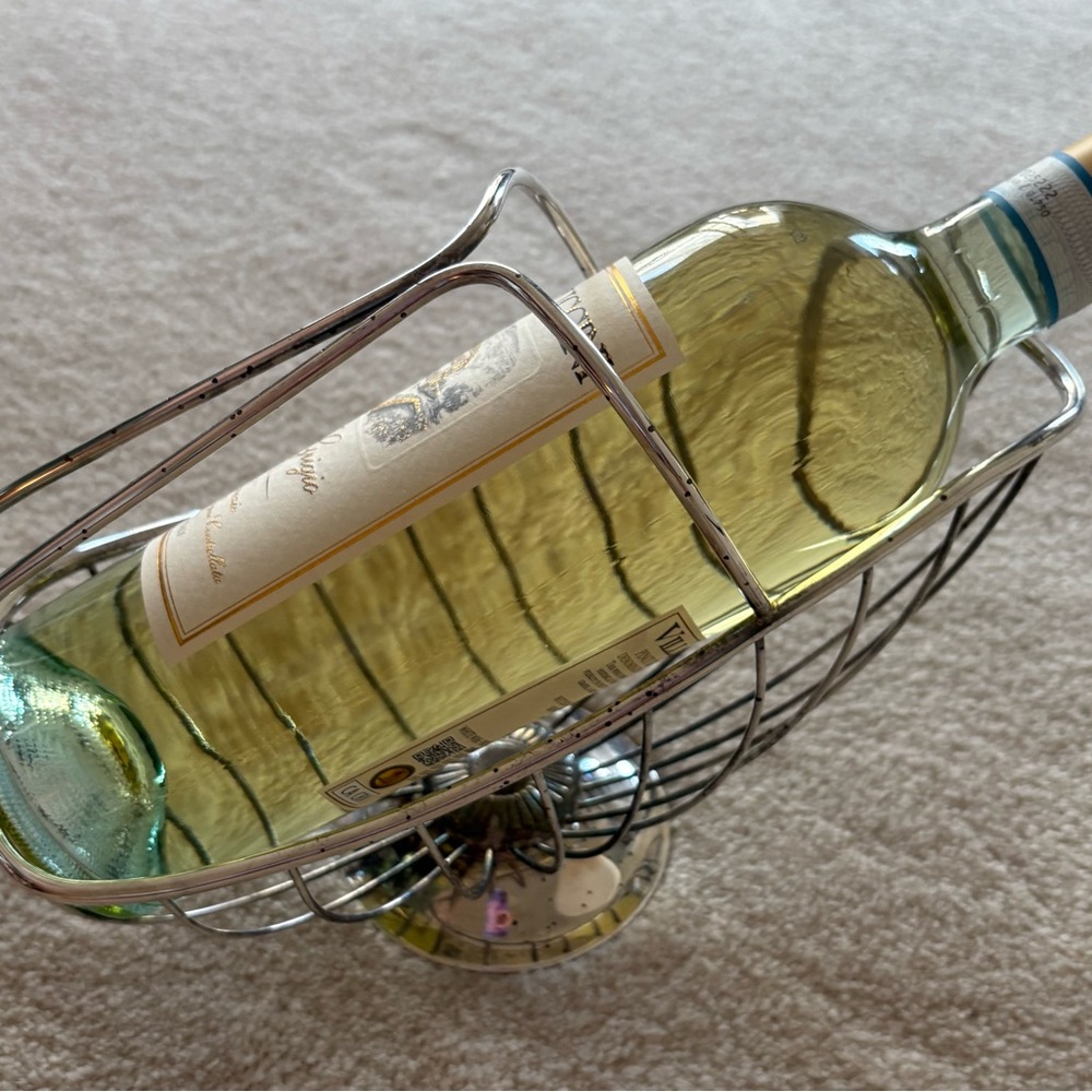 Silver Plated Wire Wine Bottle Holder